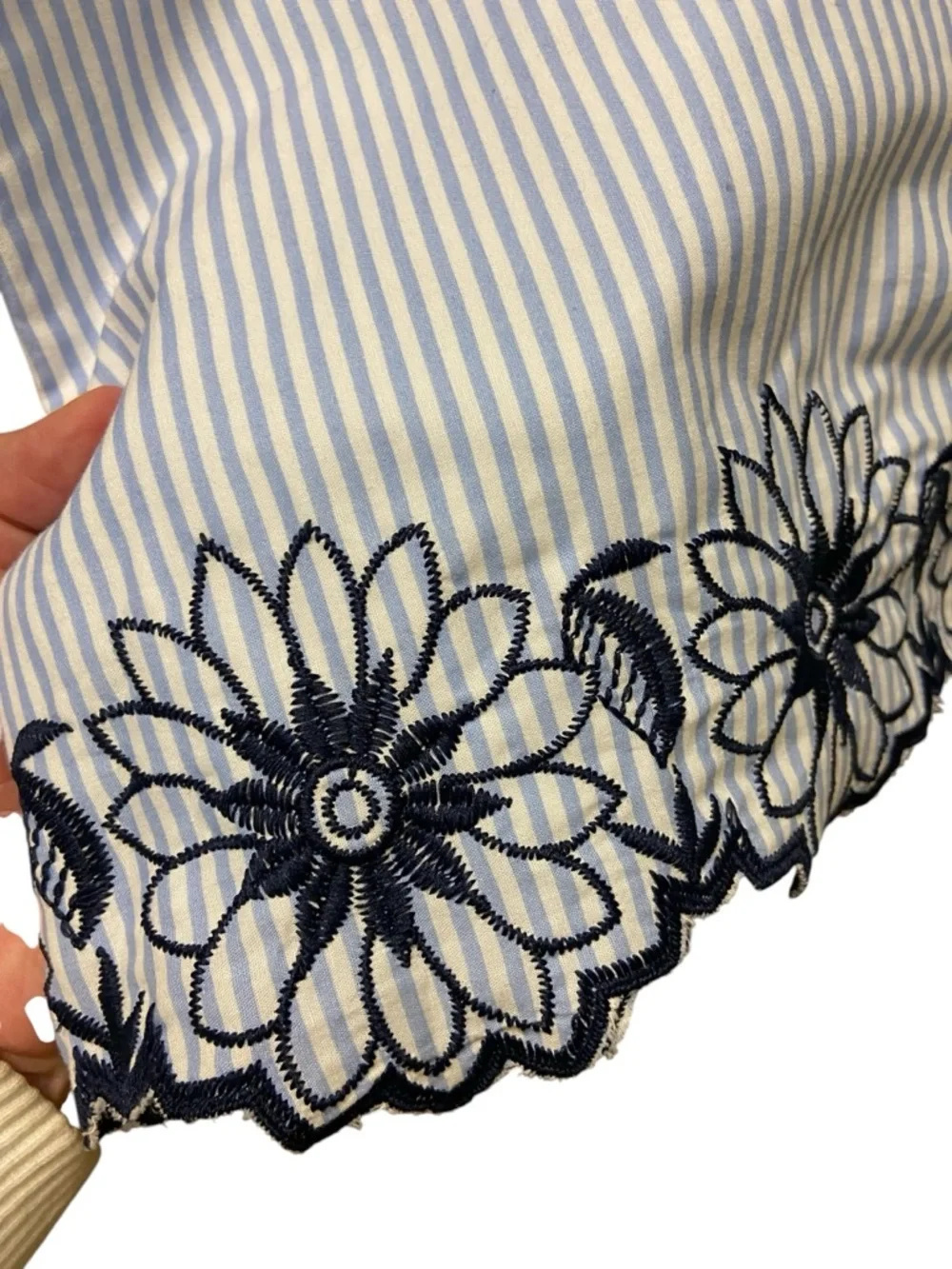 The Children's Place Girls Blue White Stripe Shift Dress Size 16 Embroidered Hem - Picture 5 of 10